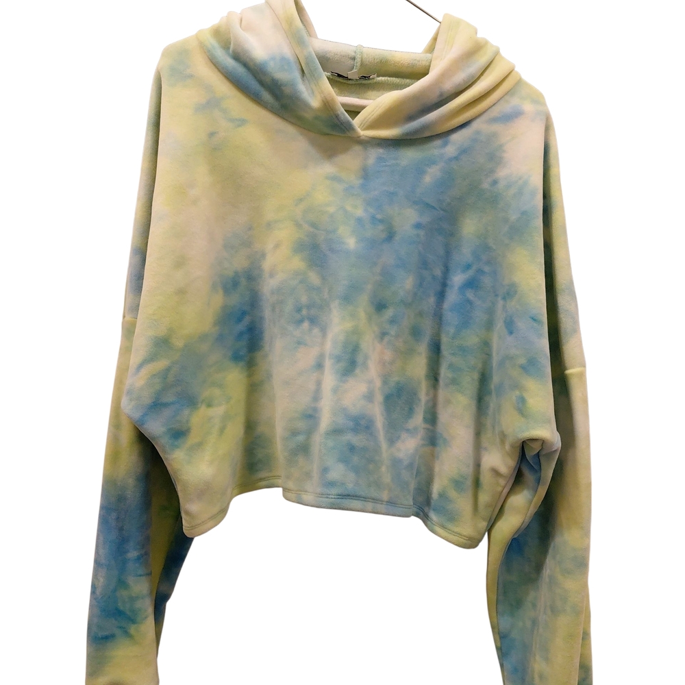 "Fashion Nova" Sz. Xl, Plush and Warm, Pastel Tie-Dye Top. 29in P2P, 18in Long..
